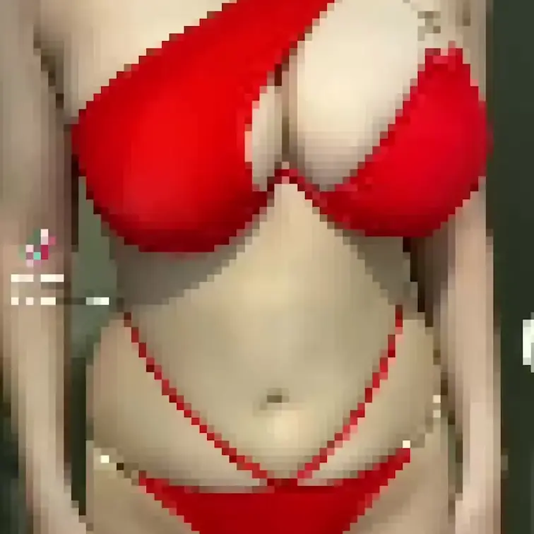 TikTok動画のサンプルです！
赤ビキニの無限トントンダンス🤍