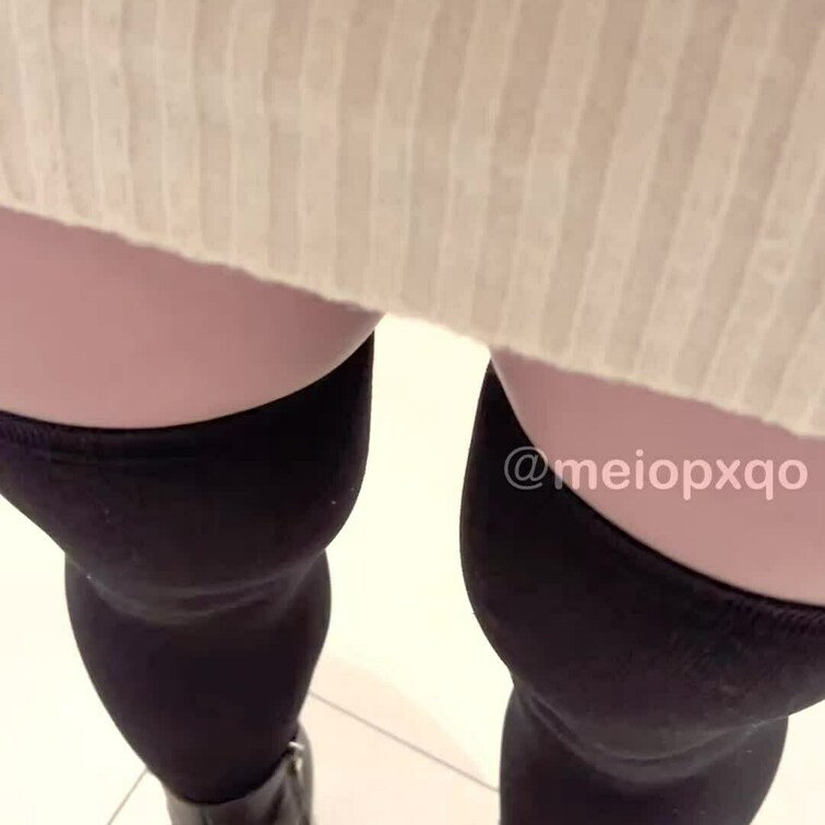 ネカフェで露出撮影してたら野良の痴◯に囲まれたから触られてるところ動画撮った🥹