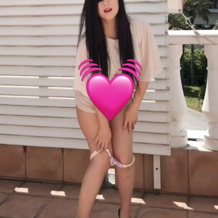 脱いだパンティを上から投げたら誰か拾うかなぁ〜?
豆まきみたいに…
鬼は外ぉ〜🫘
福はウチぃ〜🫘