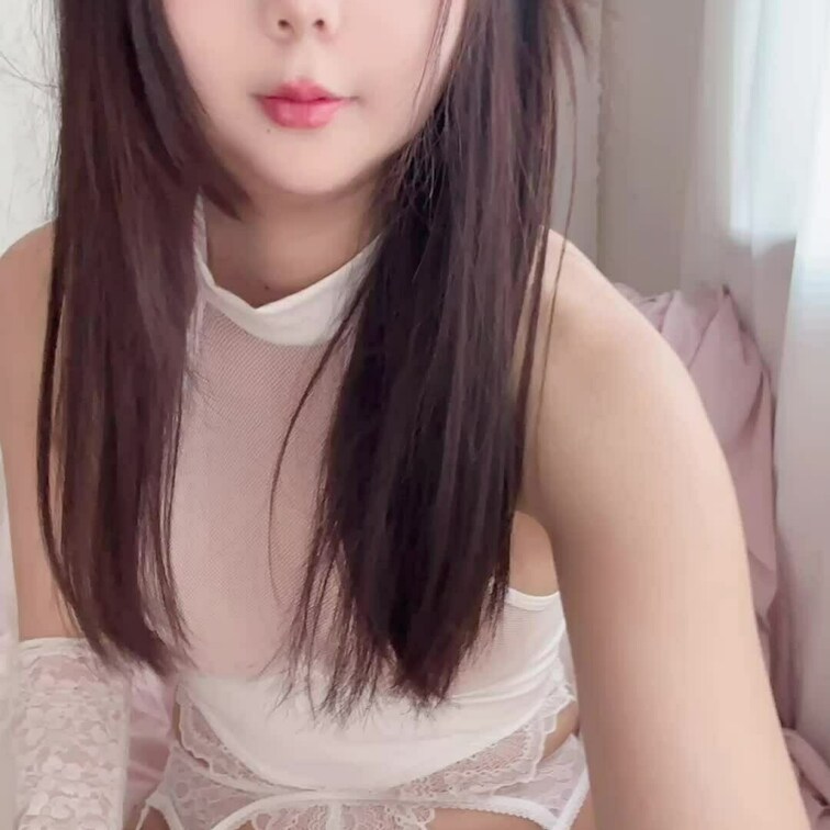 全身スケスケ！？童顔〇〇巨乳ちゃんが騎乗位でご奉仕してくれる。
今日はちゅちゅが動くね💕


こちらは見放題向け