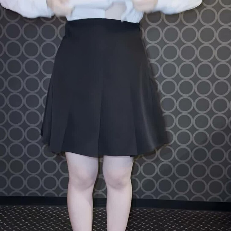 #186【凜（りん）ちゃん 19歳】  

看護学生/Gカップ  

完璧すぎるボディー