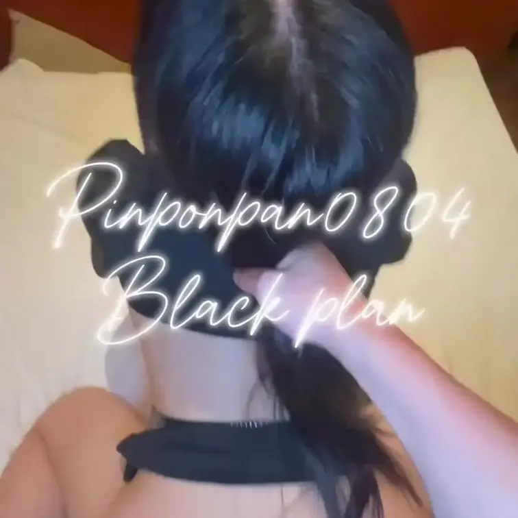 綺麗な黒髪に艶のある体はえろいです
職業体験には早いポリスコスプレです
びくびくと直ぐいっちゃうのもえろかった
奥