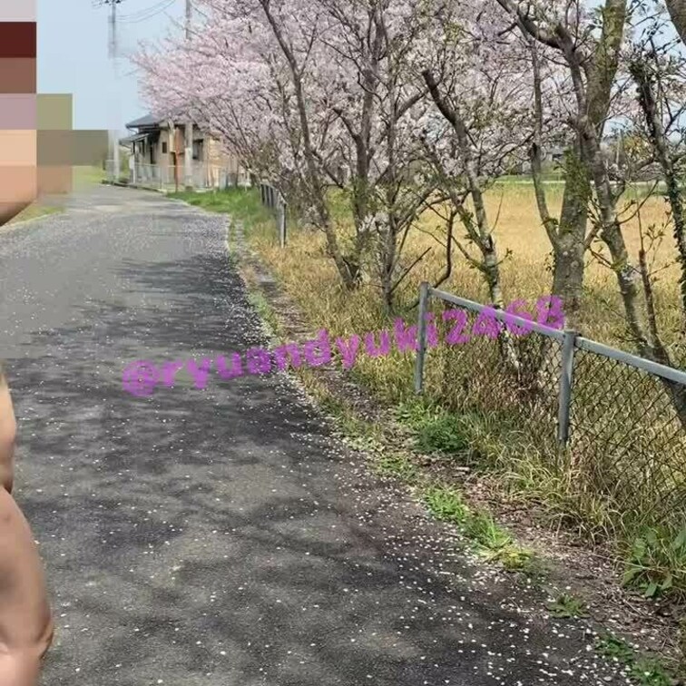 久しぶりに撮影に行けたので動画も撮影しました😊

ゆきの一言
🌸とコラボ動画撮影です✨
ウサギコスプレもしちゃい