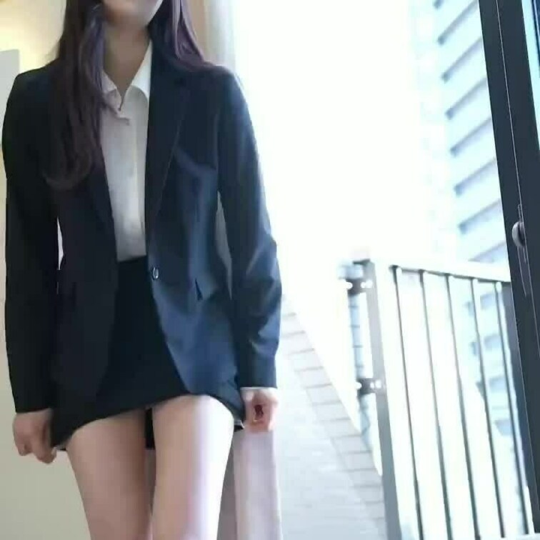脱いだの、欲しい人？