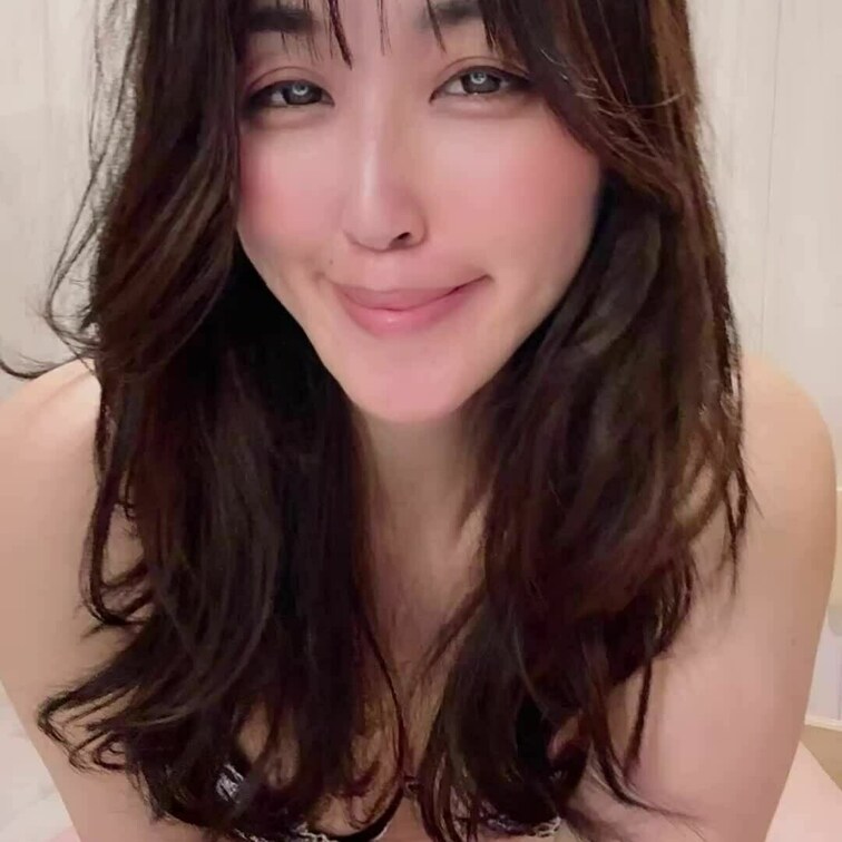 連日お名前を呼んでオナニーすることにハマってるゆかろんです🩷✨
今日はあきらくん編！！
あきらくんを思ってオナニーし