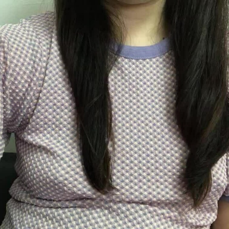 新しい服を買いました(ᵔᴥᵔ)身体のラインが恥ずかしい🫣
