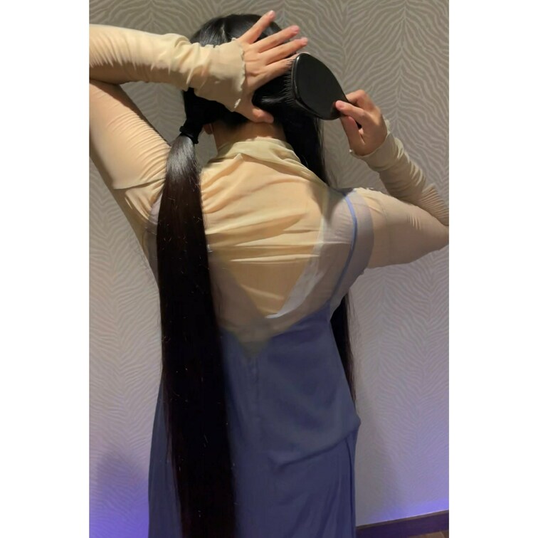 お尻までのスーパーロングヘア❣️
ツインテール動画です🌸