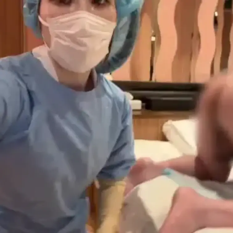 ロングゴム手袋二枚履きでガチフィストチャレンジ企画🧤🧤🧤🧤ドクター🅰️の手がすきなマゾ豚のアナルをぶっ飛ばしていきます👊