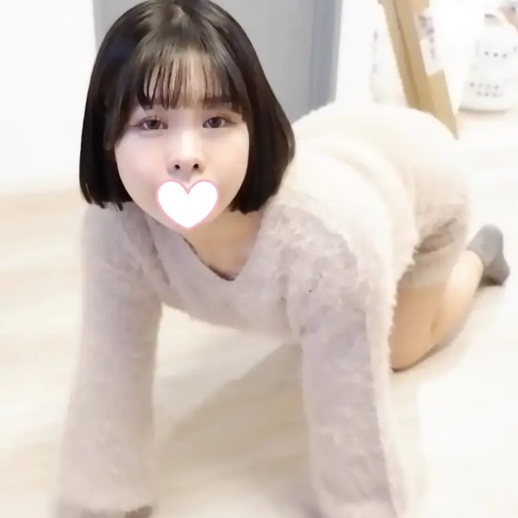 今回はりんの投稿復活記念で特別無料公開。プランにはヌード動画もあります。

セクシーアイドル虎の穴・りん編all（顔