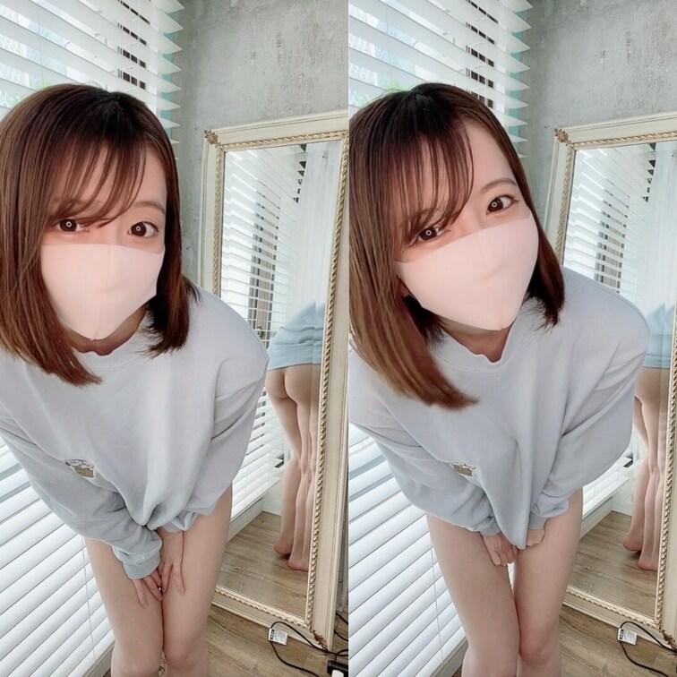 もう！どこ見てるの？

♡┈┈┈┈┈┈┈┈┈┈┈┈┈┈┈♡

💙りののもっと恥ずかしい姿を見たい方は…💙
ht