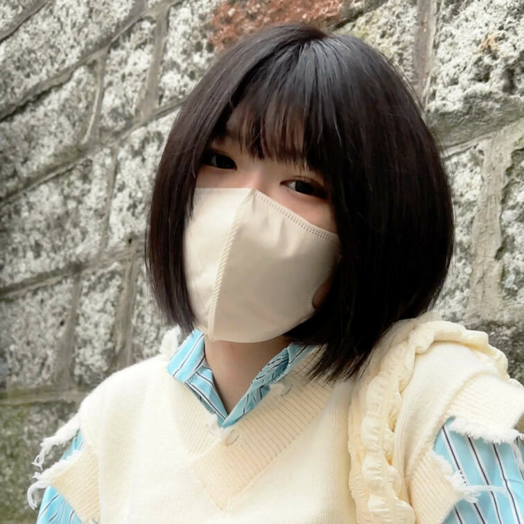 #61【MARI 21歳】
今回ストリートスナップに協力してくれたのは、センス抜群な大人カジュアルコーデが素敵なMAR