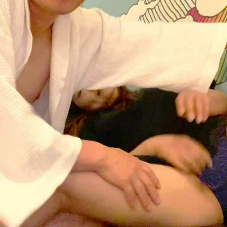 セフちゃんのおまんこは、どエロい変態臭がします^_^
