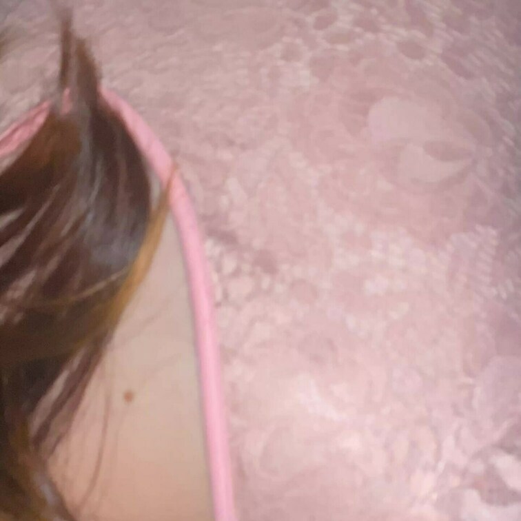 りりこはフェラしてるとすぐ入れたくなっちゃうです！❣️
🍄が大好きなんです！🍑
すぐにおしりをフリフリおねだりして、