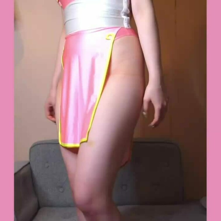おはようございます

今夜このコスプレ着替え動画を公開します💕

何のコスプレかわかった人はコメントで
教えて