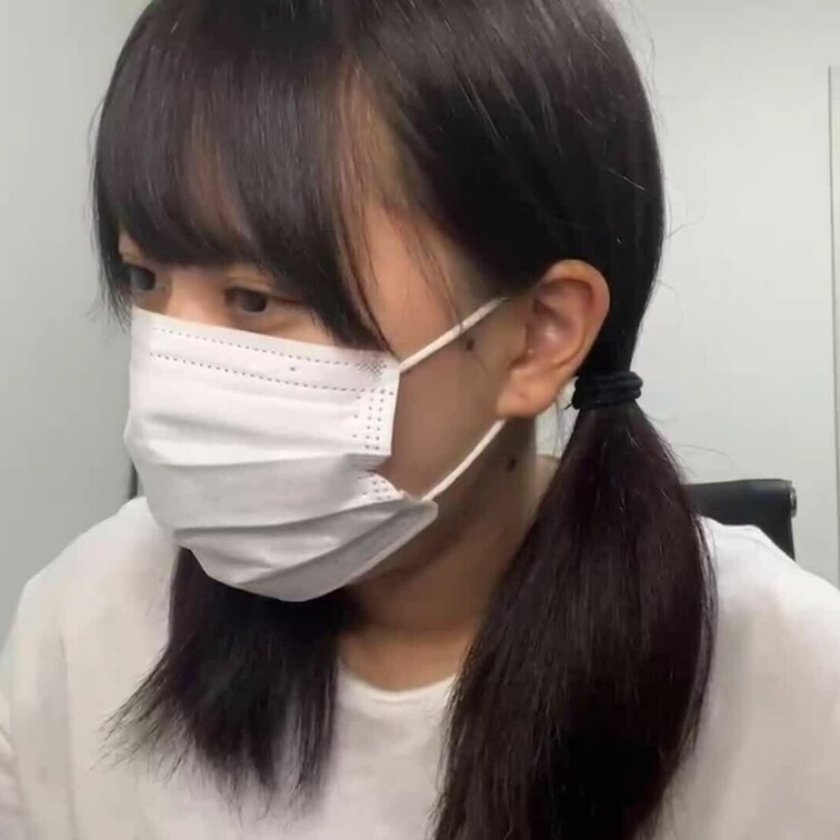 【りん 18 歳】

りんさんのライブ配信動画です
生配信 だと、1 回の有料配信を視聴すると、おおよそ平均 5,