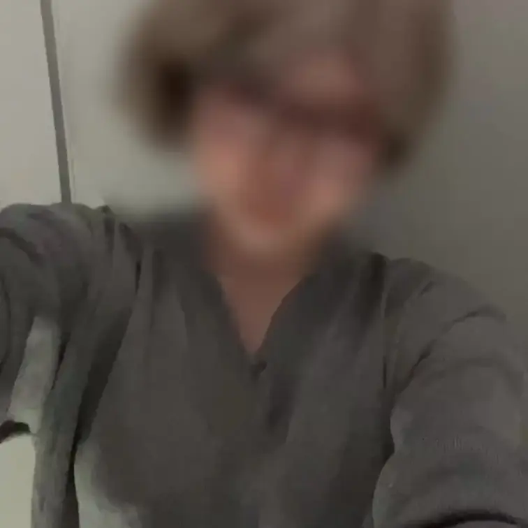 【露出狂】恐怖のニーハイ、ノーパン、デカクリ女

※サンプルはスタンプあり♡
暖かくなって来たしこの格好で散歩した