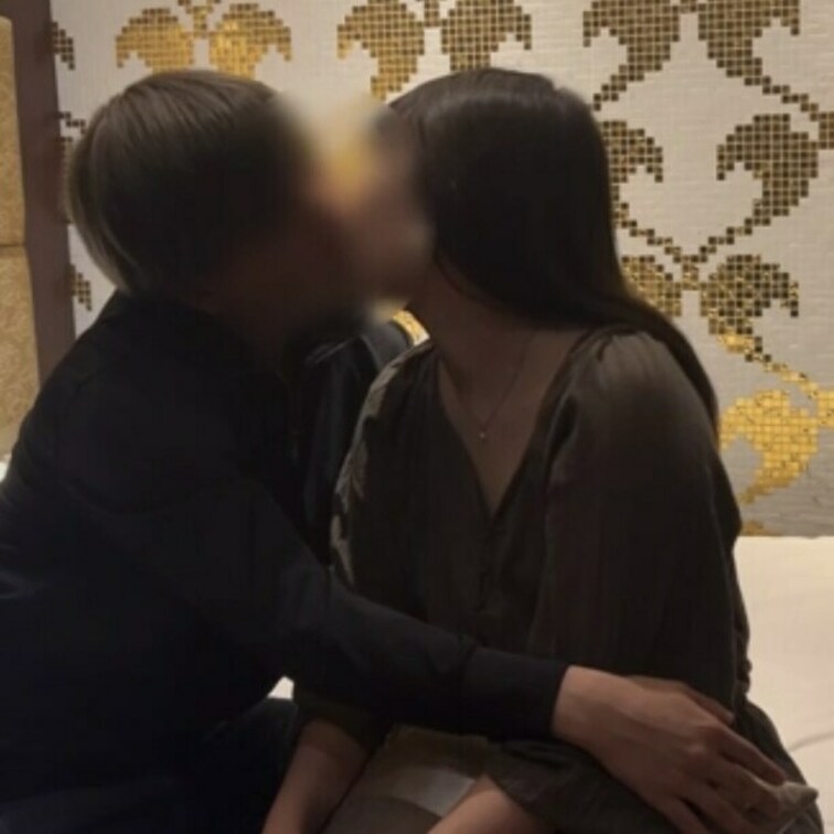作品は▶　https://myfans.jp/account/plans/3dd1792b-1966-4fe2-ac3d