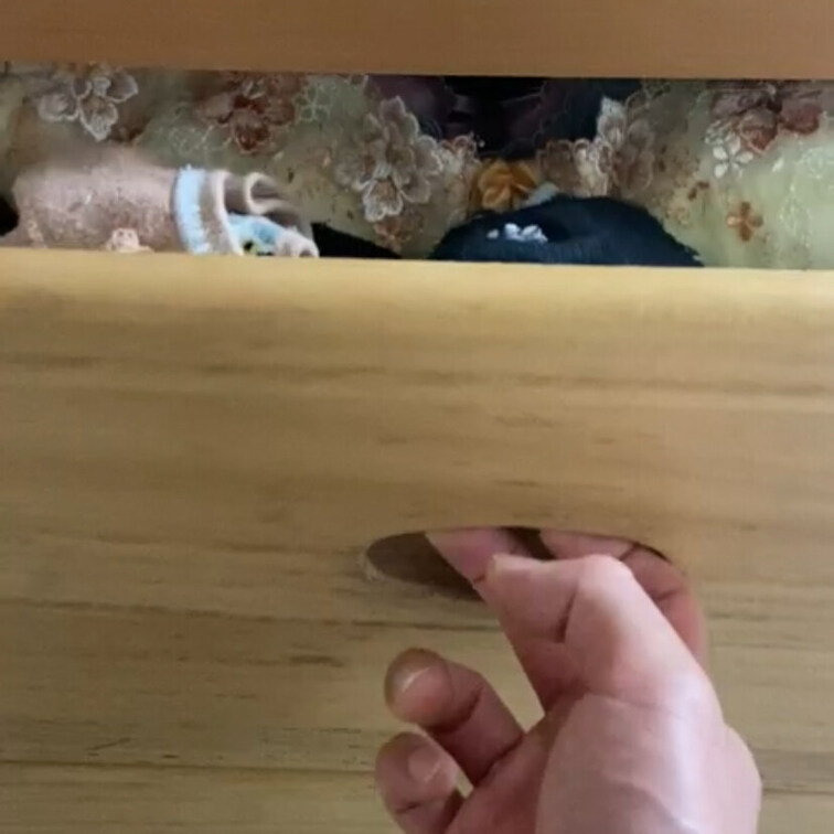 嫁ちゃんの下着タンスの中を漁りました😆

ご入会していただけているゲスト様から、タンスの中にある嫁ちゃんの下着を見て