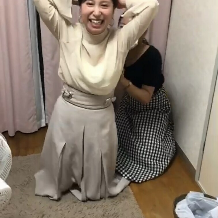 皆様いつもご購入ありがとうございます☺️
今回のくすぐり動画はこちらです👍

是非見てあげてくださいね(  ˆОˆ