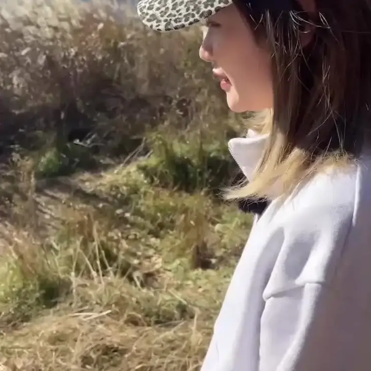 紅葉露出デート♡おっきい富士山も見えてすごく綺麗だったよ！
デート中にデート中にいっぱいセクハラされて誰かに見られない