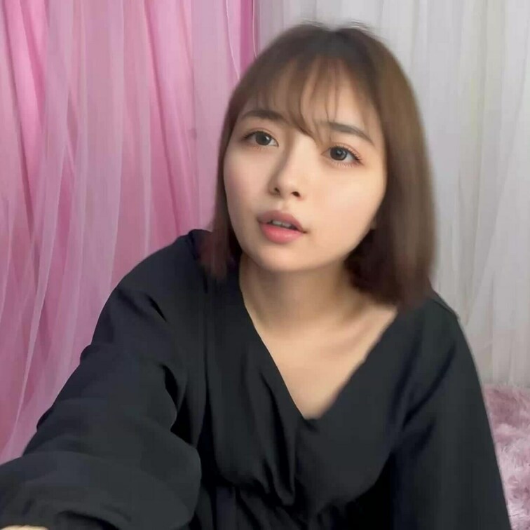 
こんばんは、普段は保育士をしている「もな」です🔖

おな動画【前編】です👀

一本目なのでちょっと控えめにし