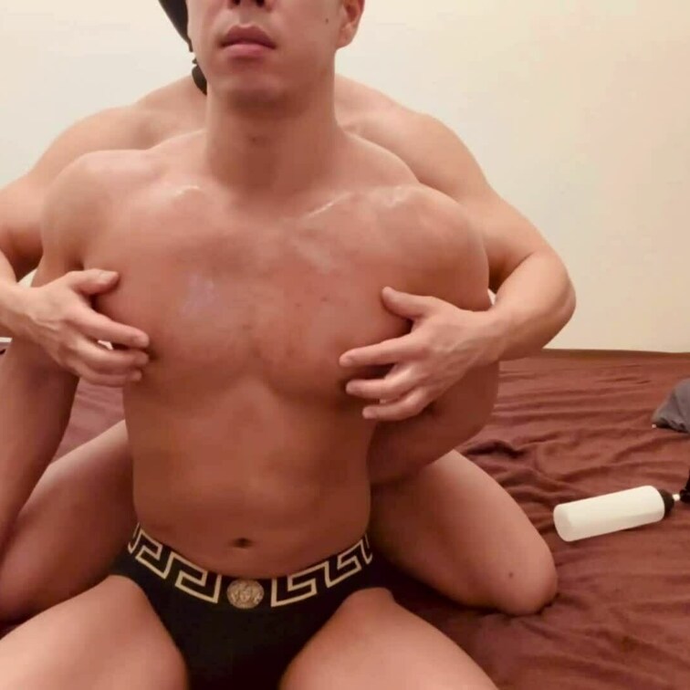 ゴリゴリマッチョのデカ魔羅に色んな体位で○○○され