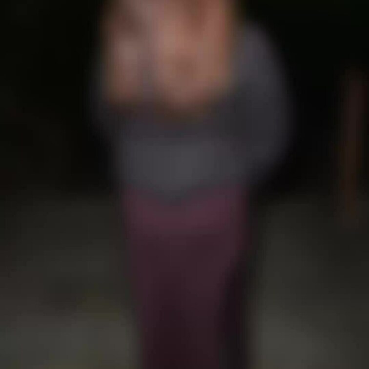 夜道の穴あきレギンスでのおしり散歩🍑
前回のと似ているけど歩いてる場所は少しずつ違うのよ。あちこちに出没(*^^*)