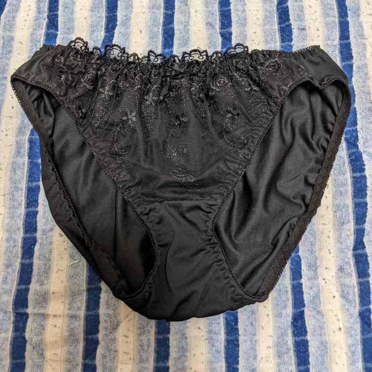 今日のリナのパンツ🥰
このパンティーもお迎えです😍😍