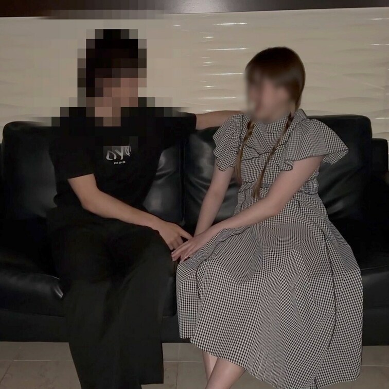 【完全顔出し】24歳彼氏持ち看護師の「このはちゃん」と生ハメ浮気中出しセックス。
 やわらかいむちむちの身体をバチバチ