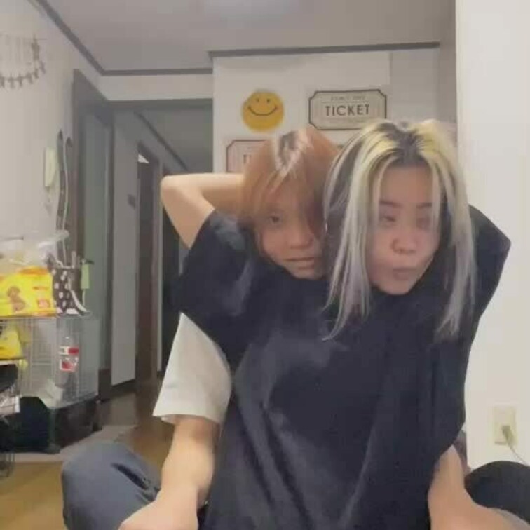 皆様いつもご購入ありがとうございます☺️
今回のくすぐり動画はこちらです👍

是非見てあげてくださいね(  ˆОˆ