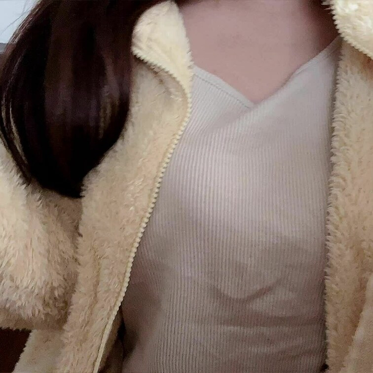 お話ししながら今日の下着とおっぱい見せる✨