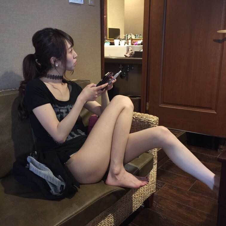 素人さんとリアリティある日常の
作品を動画で紹介しています。
出会い系アプリや位置情報からの
コミュニティアプ