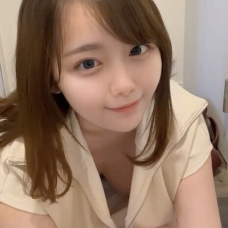 右上のいいねを押してから見てね💛

ノーブラ・ノーパンでおでかけ行ってきます！笑
Xで公開してるから見てみてね〜！