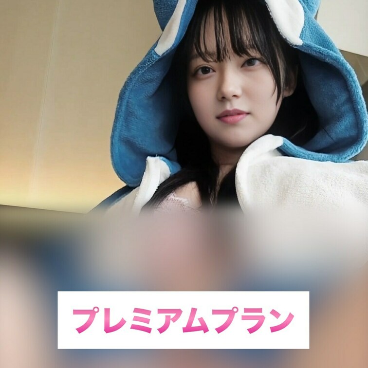 着ぐるみでM字開脚♡