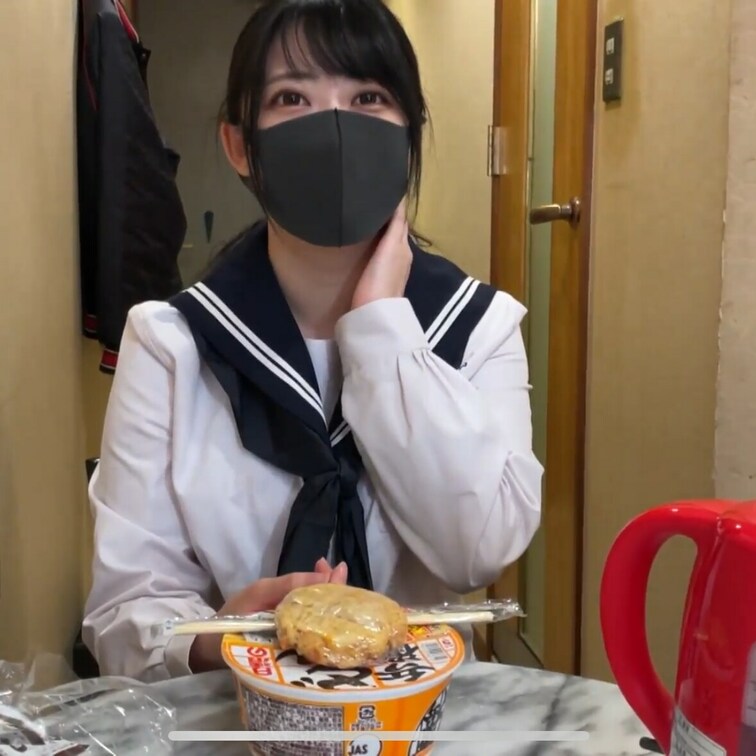 20242024.19時公開予定。無許可顔出しのダイジェスト画像。
真面目そうな黒髪ポニテのセーラー服ちゃんは隠れ巨乳