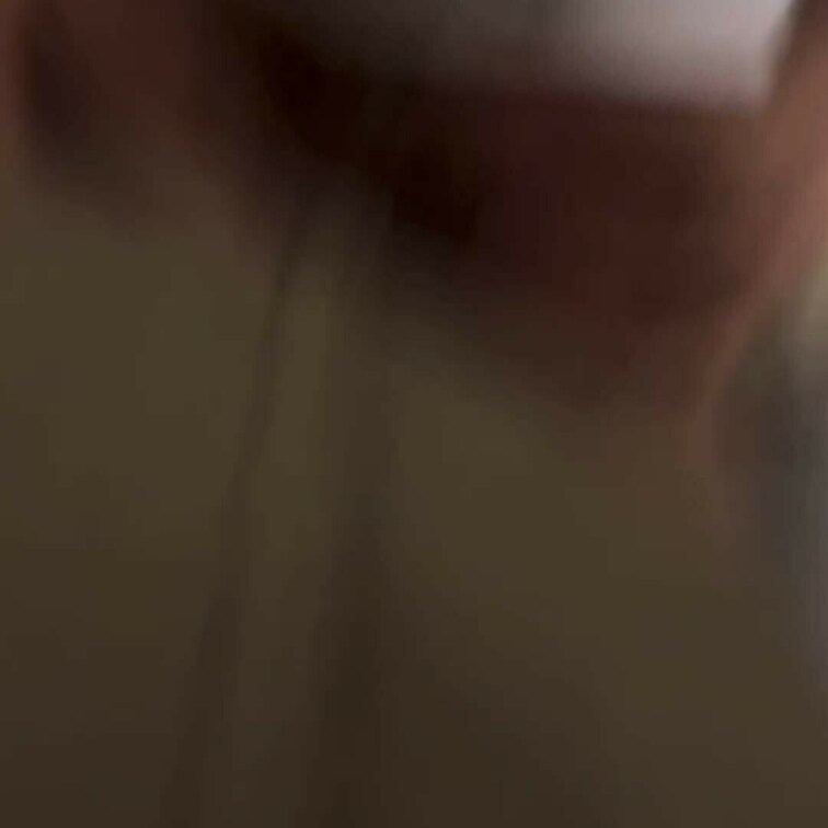 仕事帰りにマッチングアプリでお誘いした20代の女の子と待ち合わせ場所でイラマチオ