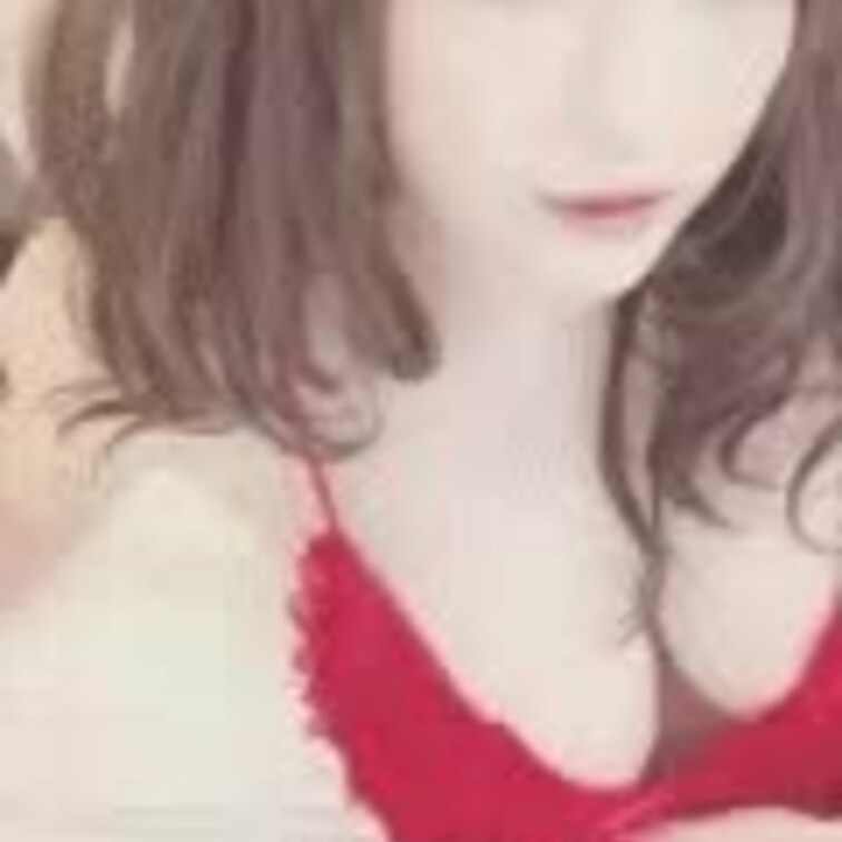 「AVのような動画…挑発、そして自慰・バックから挿入され最後は正常位からの乳射、顔射…」

赤いベビードール姿で誘う
