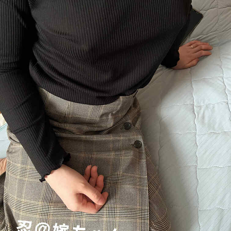 お昼ですよ❣️

この撮影の後、お出かけしましたがノーブラなのバレてないですよね🫣❓