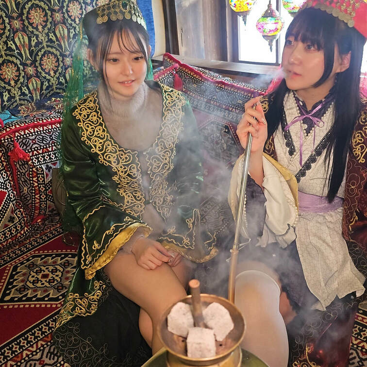 温泉アイドルSAP47の浜辺なぎさです♨️
えっちな動画や写真も公開しているので、ぜひチェックしてみてくださいね💓