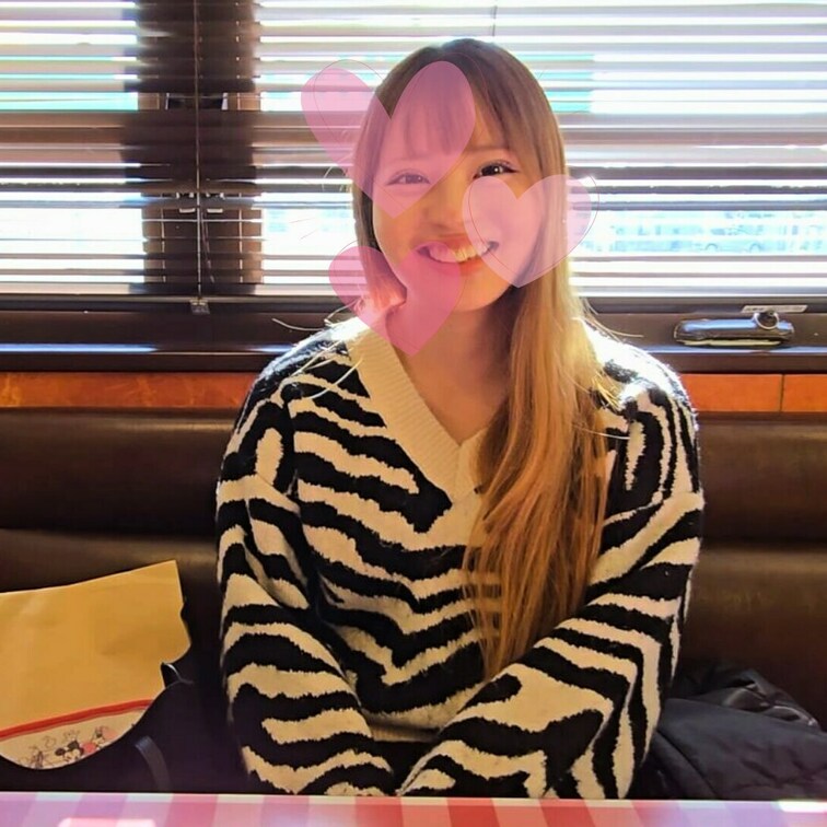 ちょっとしたことでも笑ってしまいます😊 https://myfans.jp/posts/0a4c704c-e44b-45