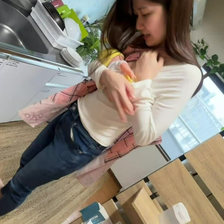 おいしいね～🍼✨
必死で吸ってる姿がかわいい💖