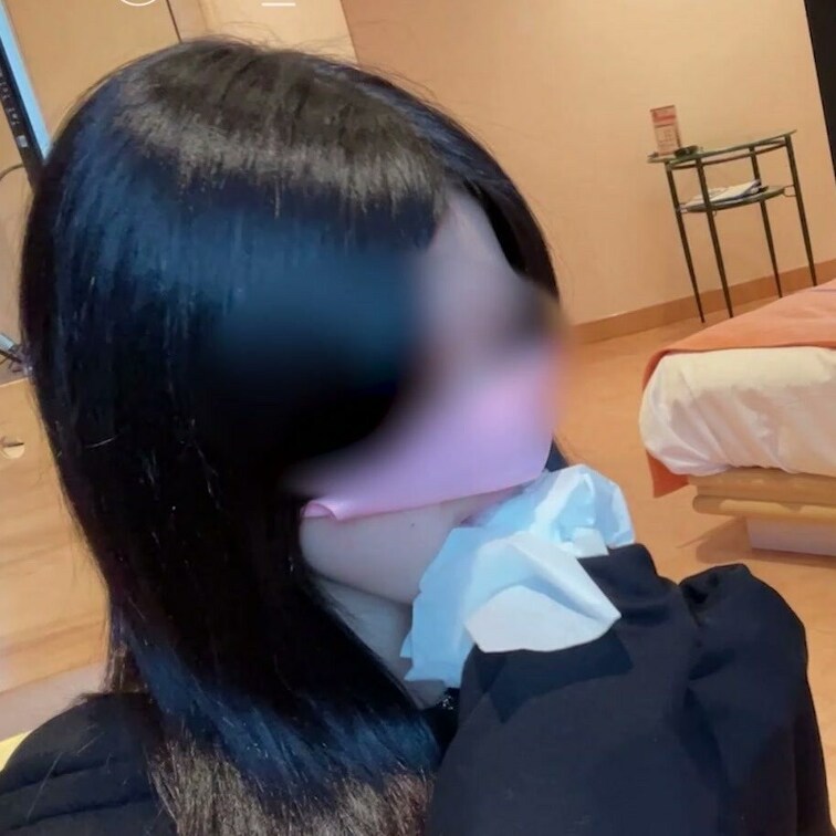 ○○○〇〇〇のIちゃんと密会。


「いいね」をたくさんもらえると投稿頻度を増やす励みになるのでぜひ♡を押してくだ