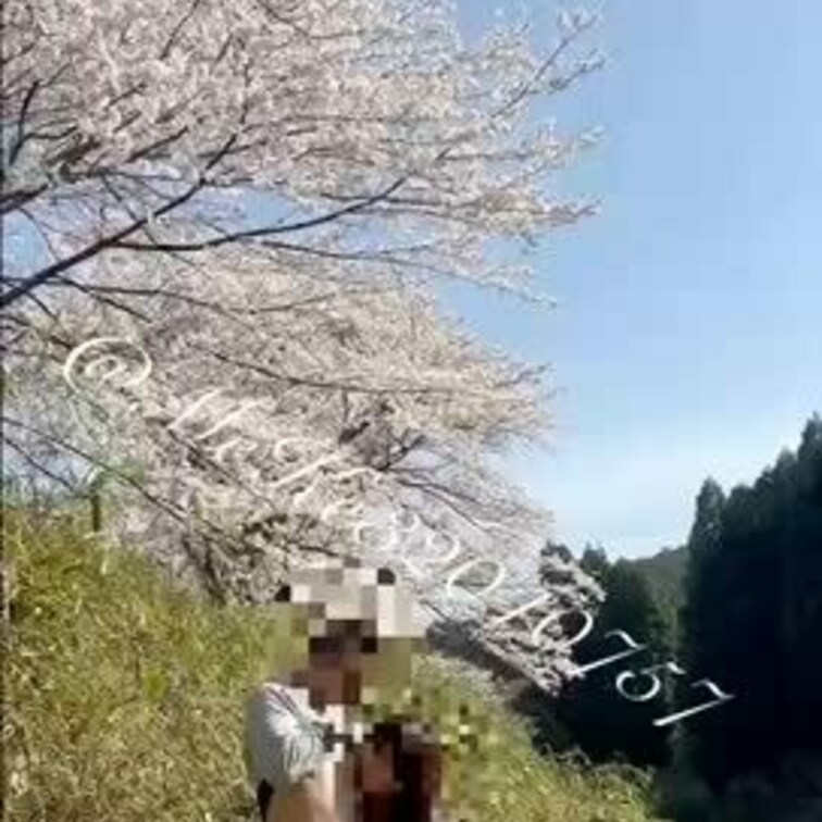 🌸の下での手コキ&乳首舐めでの射精💦