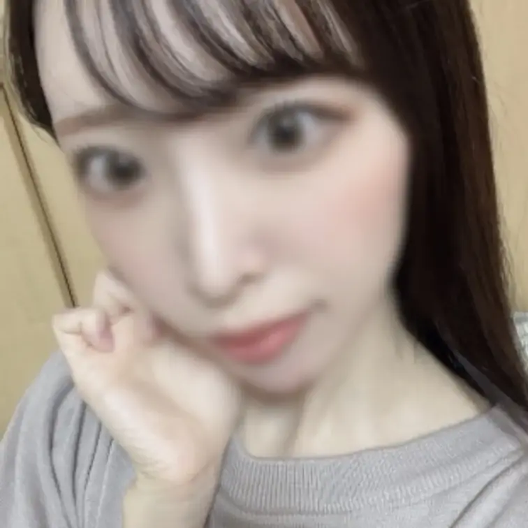 はじめまして。初投稿します！

都内某所で看護師してるななみです🍑

おっぱいは小さいけど、おしりのトレーニング