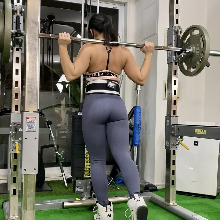 ガチ筋トレ女子🍑