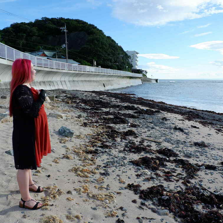 りほさん。和歌山混浴オフ会の時のスナップ写真です。ここから海で露出するんですが。