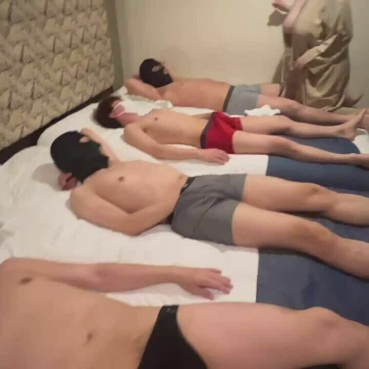 最高峰のJカップ6人連続パイズリ抜き！！

皆さん気持ち良すぎて、すぐに生き果てます！
