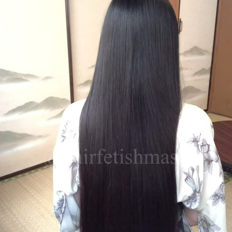 黒髪スーパーロングヘア動画です。
