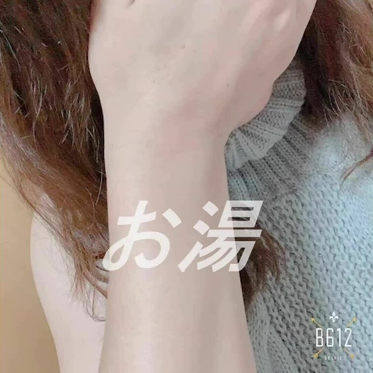 オフパコする前に自撮りの動画を送ってきた人妻さん。

しっかり性的な経験をしてきたんだなってわかる人でしたｗ

