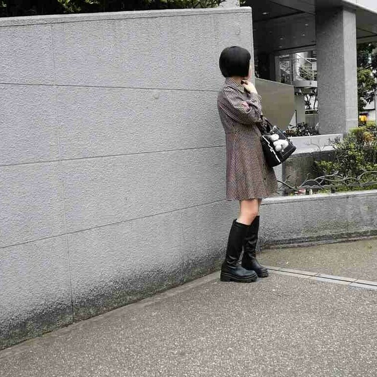 ト〇横の真実【２３歳IT系企業の受付嬢さなちゃん】

普段は至って普通のサラリーマンです。
風俗遊びやメンエスにも